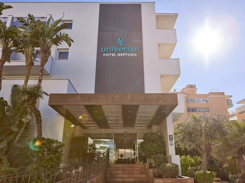 Aussenbereich - Universal Hotel Neptuno