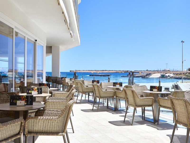 Terrasse - Universal Hotel Perla - S'Illot Mallorca