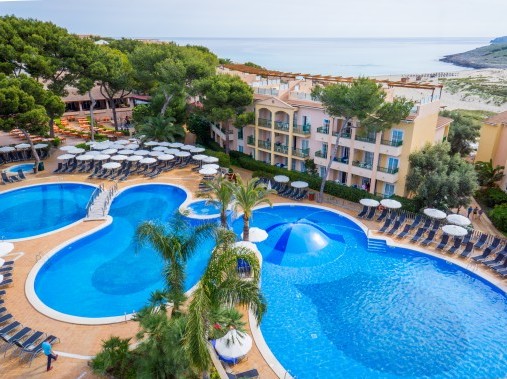 Blick über die Ferienanlage - Zafiro Cala Mesquida - Cala Mesquida Mallorca