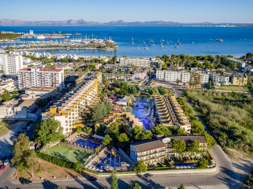 Ferienanlage aus der Vogelperspektive - Zafiro Tropic