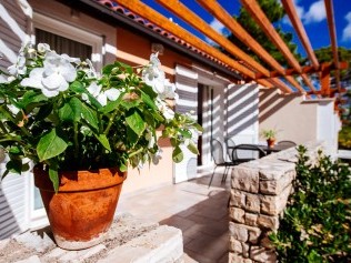 Gemütlicher Aussensitzplatz - Zaton Holiday Resort