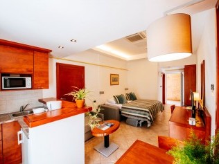 Küche mit Wohnzimmer - Zaton Holiday Resort