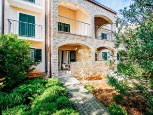 Aussenansicht der Ferienwohnungen - Zaton Holiday Resort