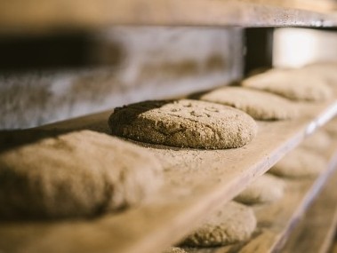 Walliser Roggenbrot backen in Grimentz